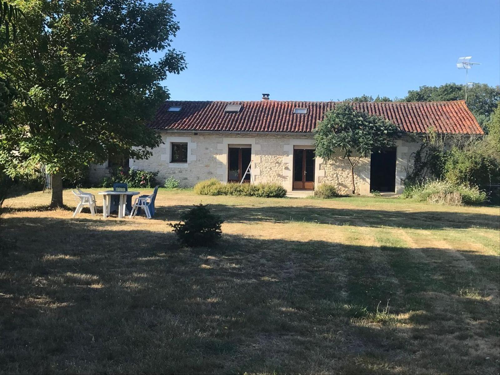 La Fermette Aux Lamas Savigny-Lévescault Eksteriør bilde